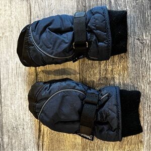 OshKosh Blue Insulated Mittens